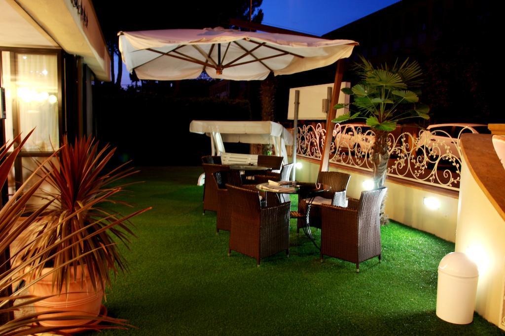 Hotel Monica Cervia Eksteriør bilde