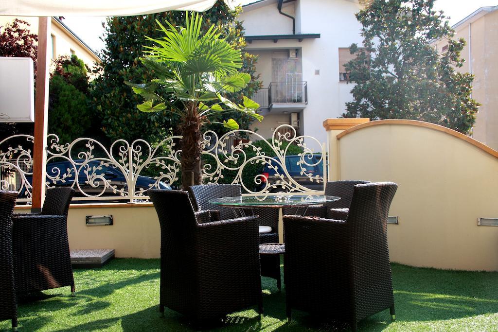 Hotel Monica Cervia Eksteriør bilde